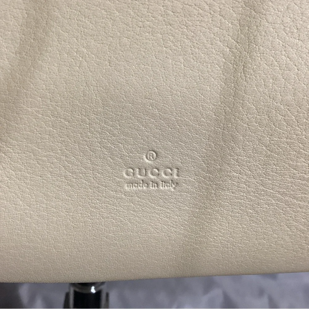GUCCI Cream Calf Skin Leather Drawstring Hobo Shoulder Bag 109147
